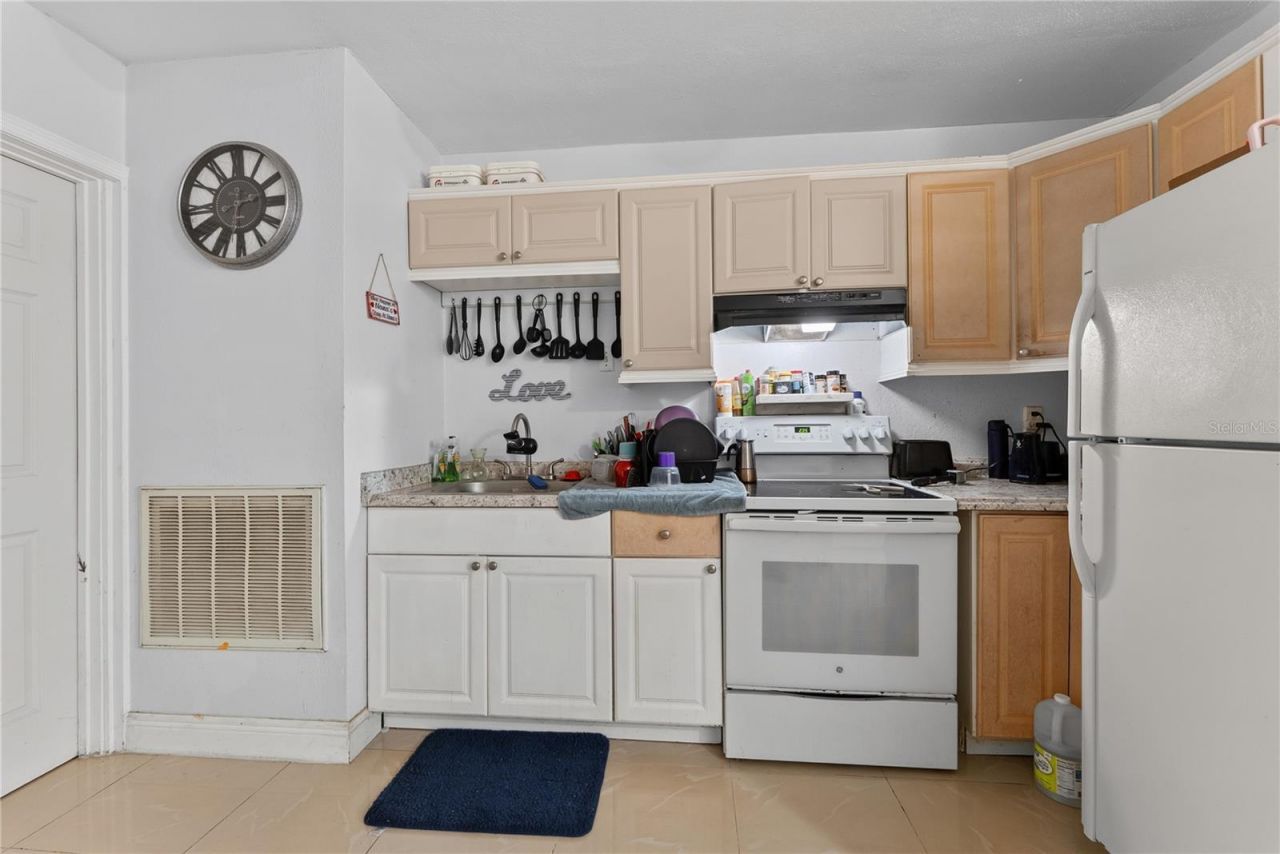 8414 N Grady Avenue, Tampa, FL 33614 Photo