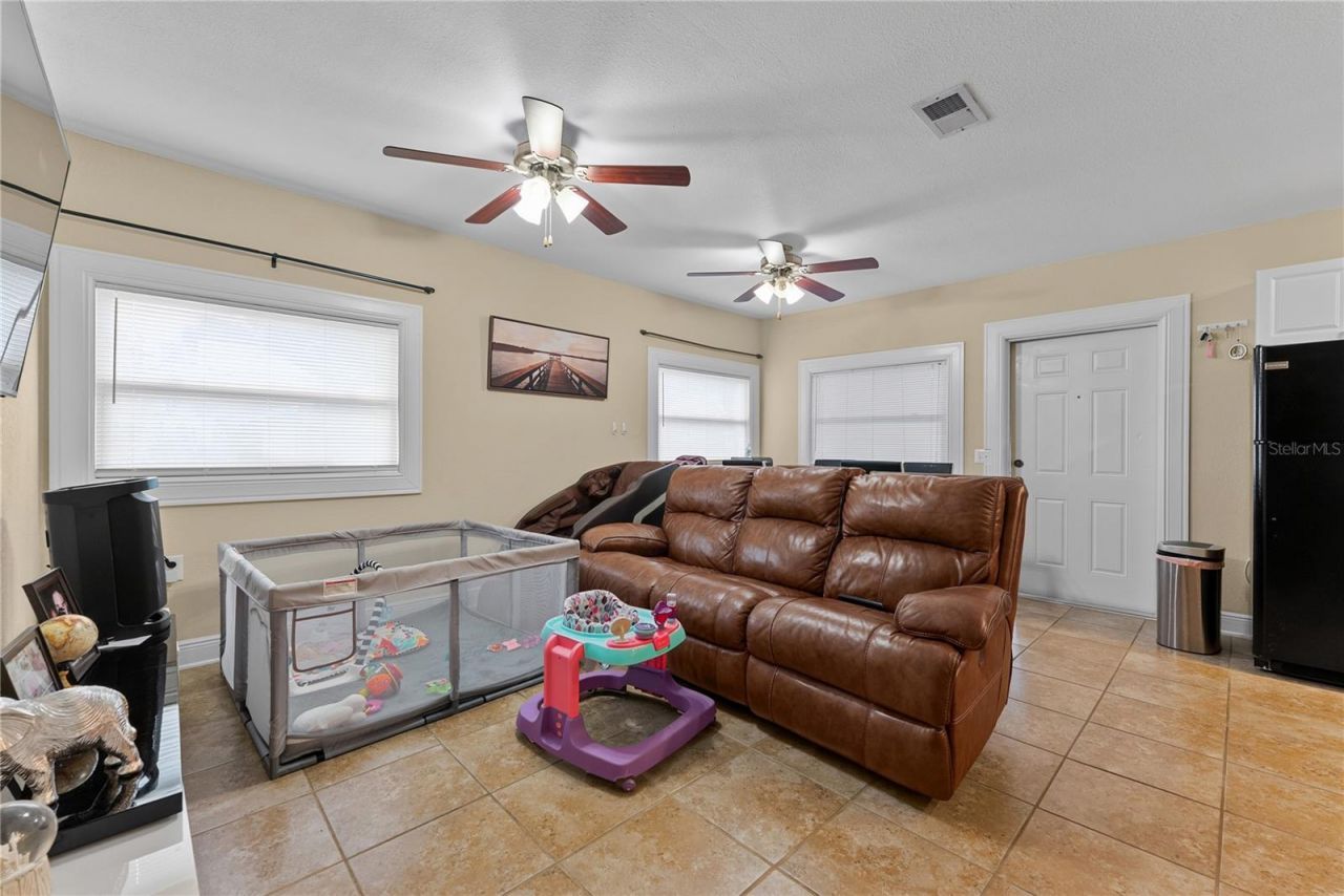 8414 N Grady Avenue, Tampa, FL 33614 Photo