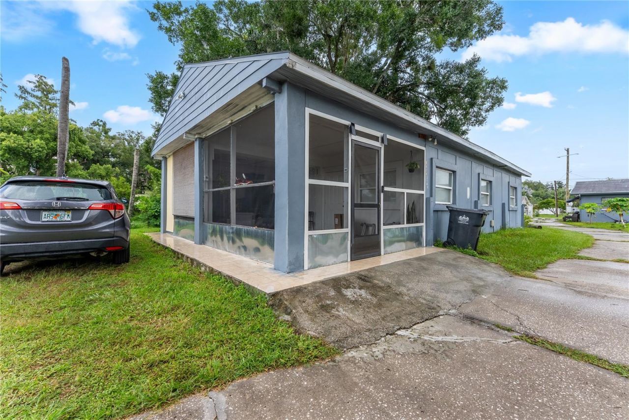 8414 N Grady Avenue, Tampa, FL 33614 Photo