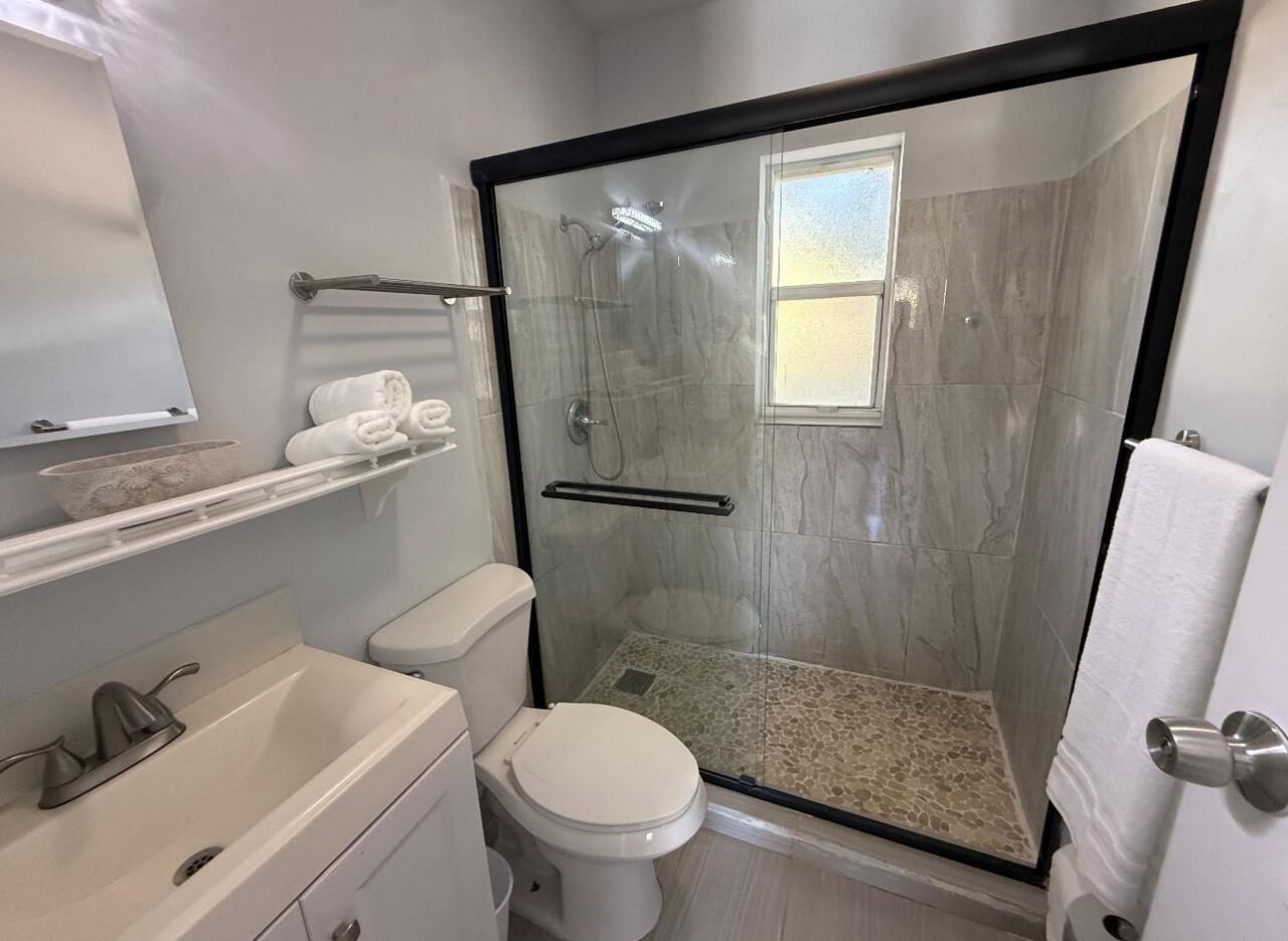 1302 S Federal Highway, Lake Worth Beach, FL 33460 Photo