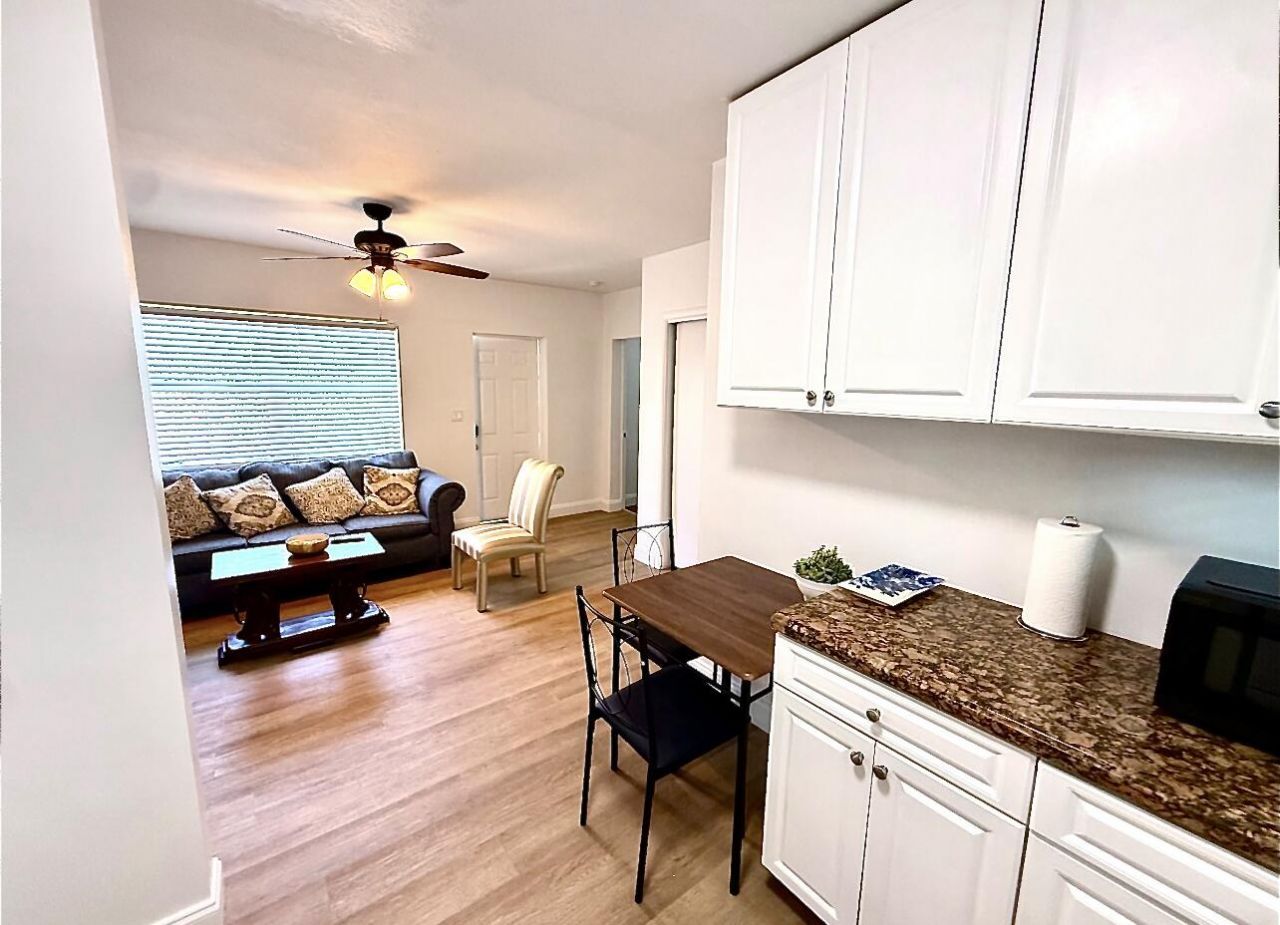 1302 S Federal Highway, Lake Worth Beach, FL 33460 Photo