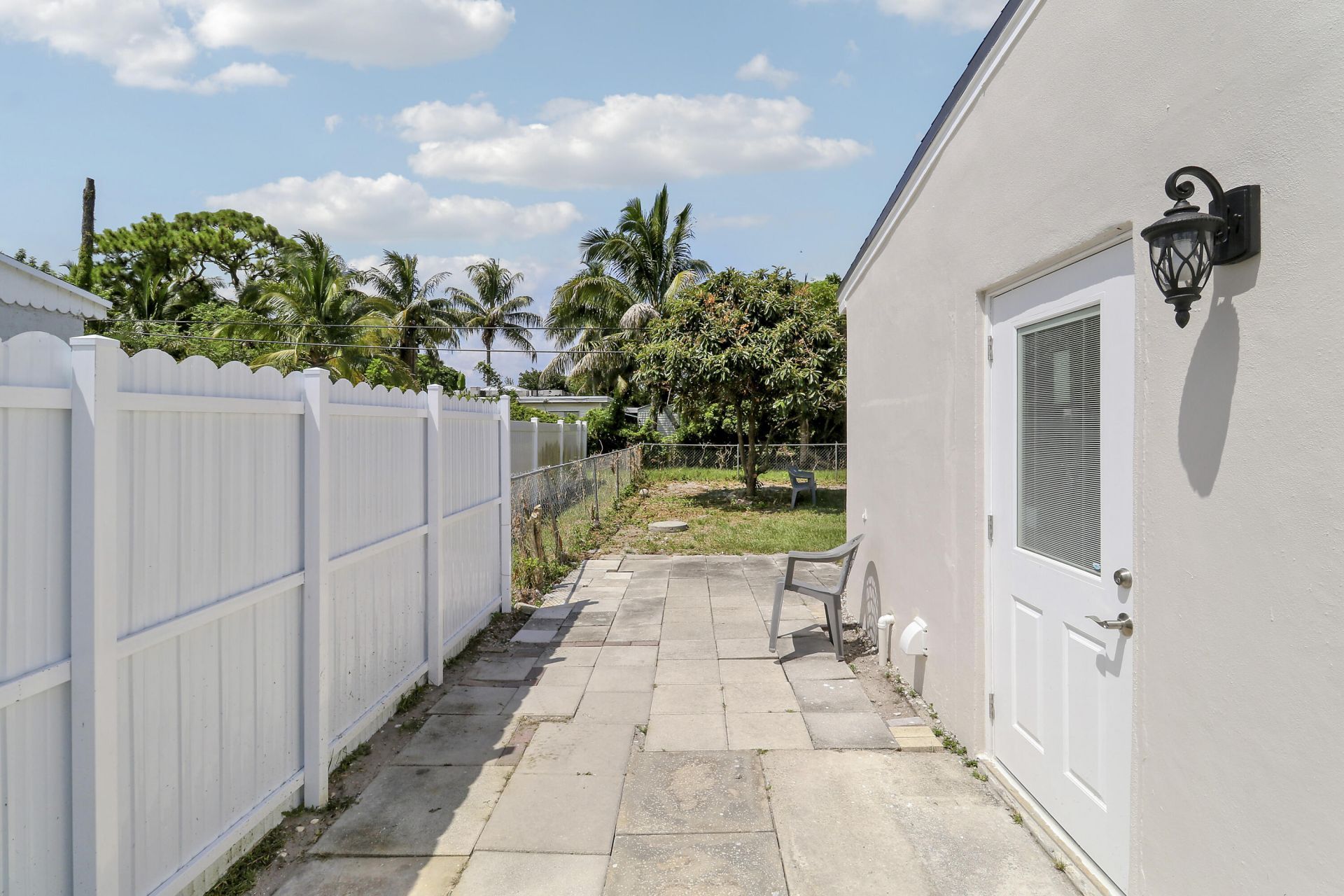 4785 Clinton Boulevard, Lake Worth, FL 33463 Photo