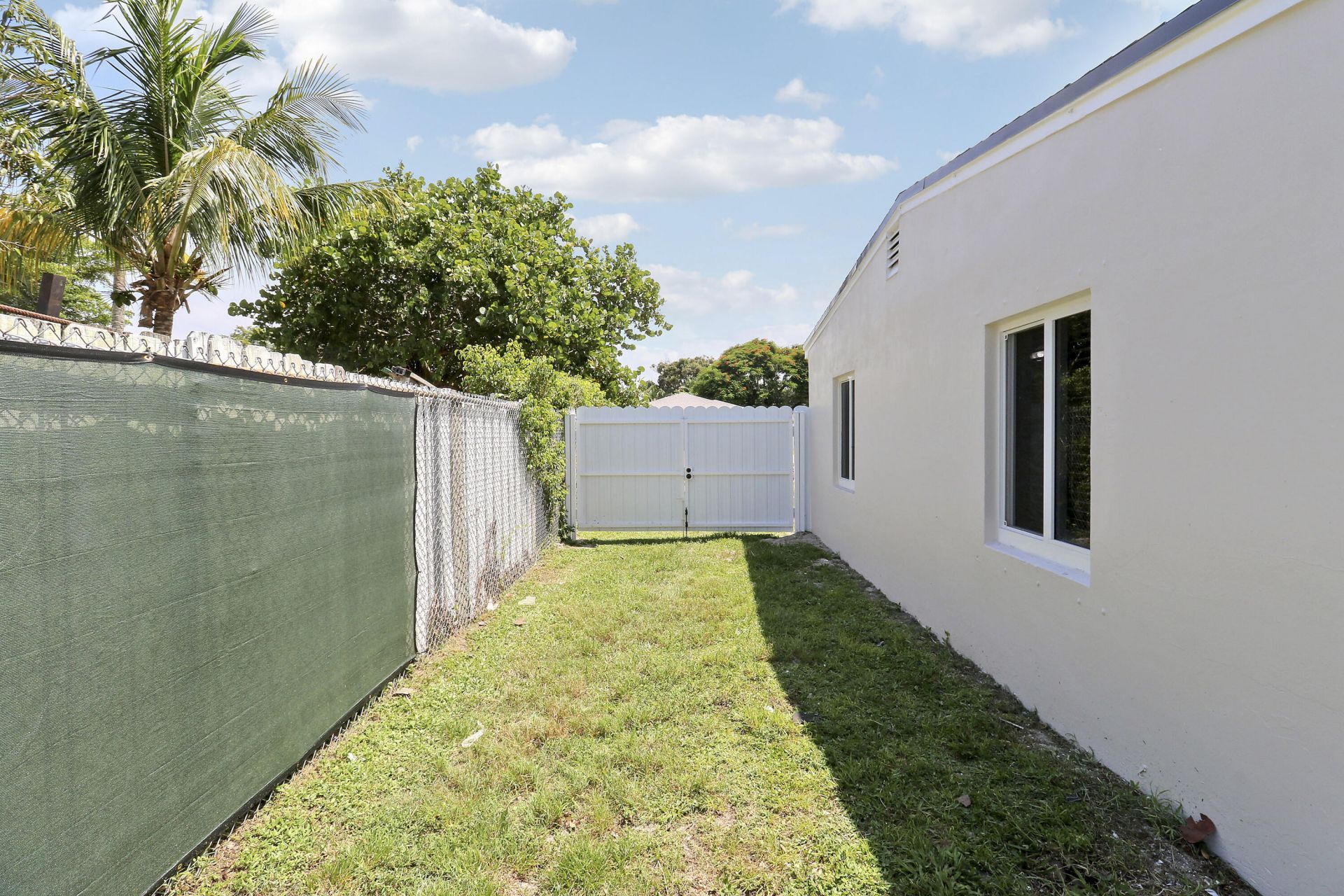 4785 Clinton Boulevard, Lake Worth, FL 33463 Photo