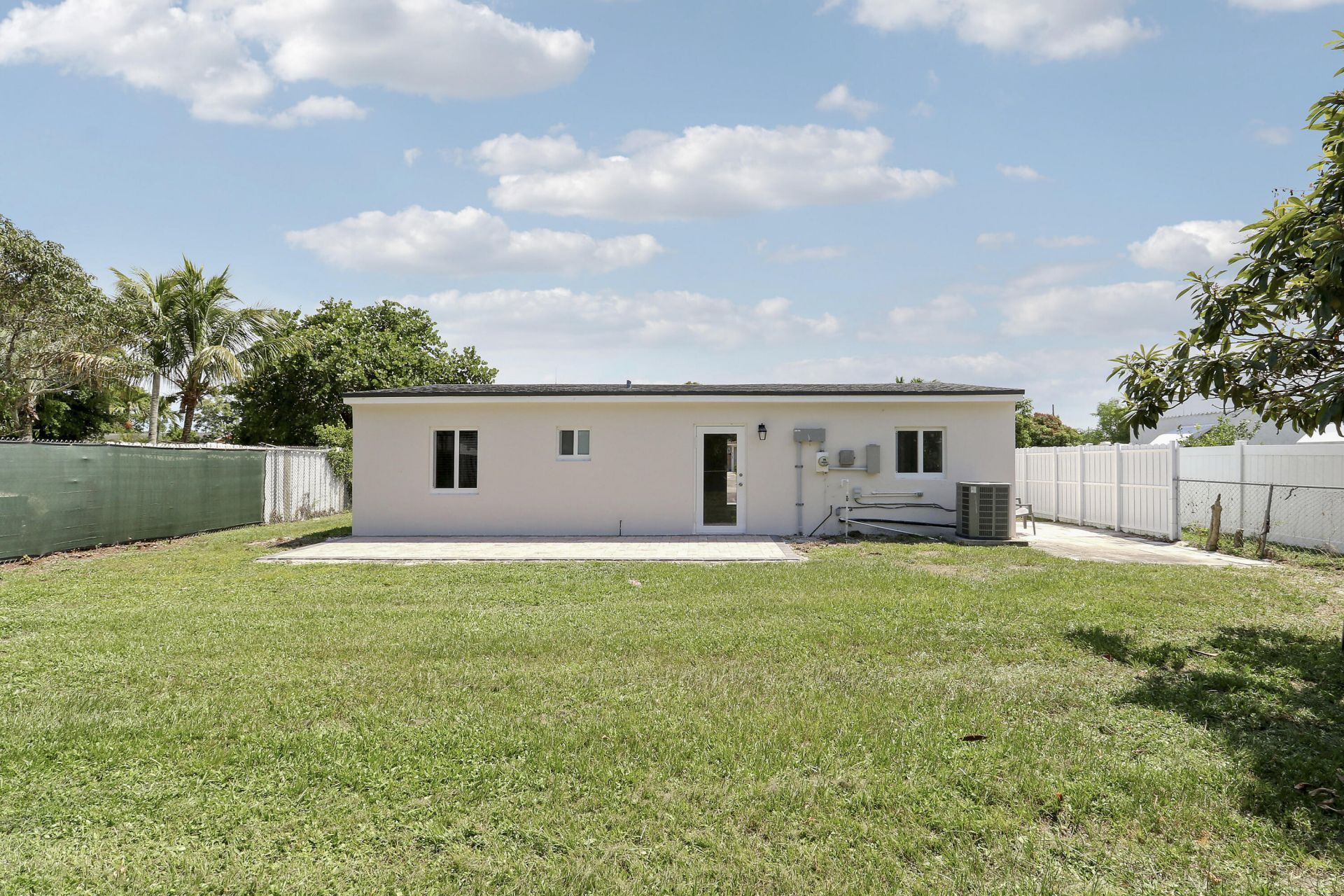 4785 Clinton Boulevard, Lake Worth, FL 33463 Photo