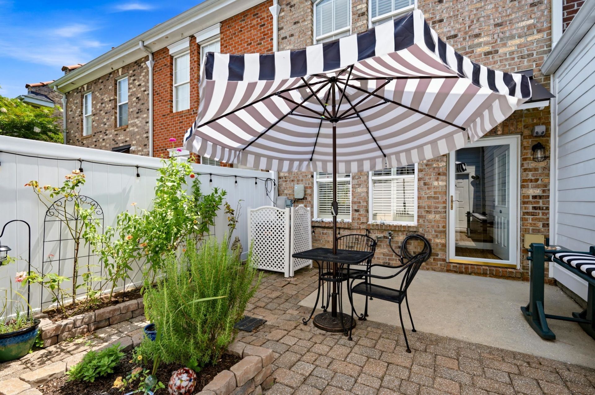 3496 Alexandria Ave. Photo 27
