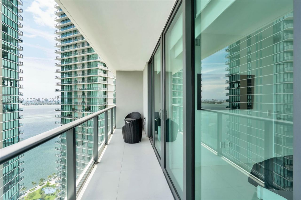 501 NE 31 , Unit 3304, Miami, FL 33131 Photo