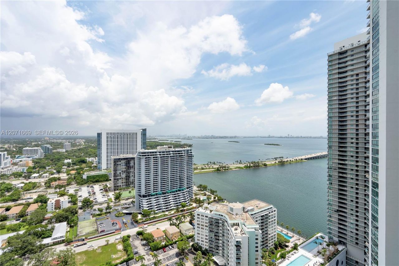 501 NE 31 , Unit 3304, Miami, FL 33131 Photo