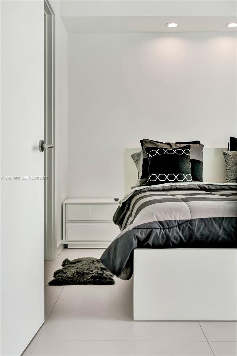 501 NE 31 , Unit 3304, Miami, FL 33131 Photo
