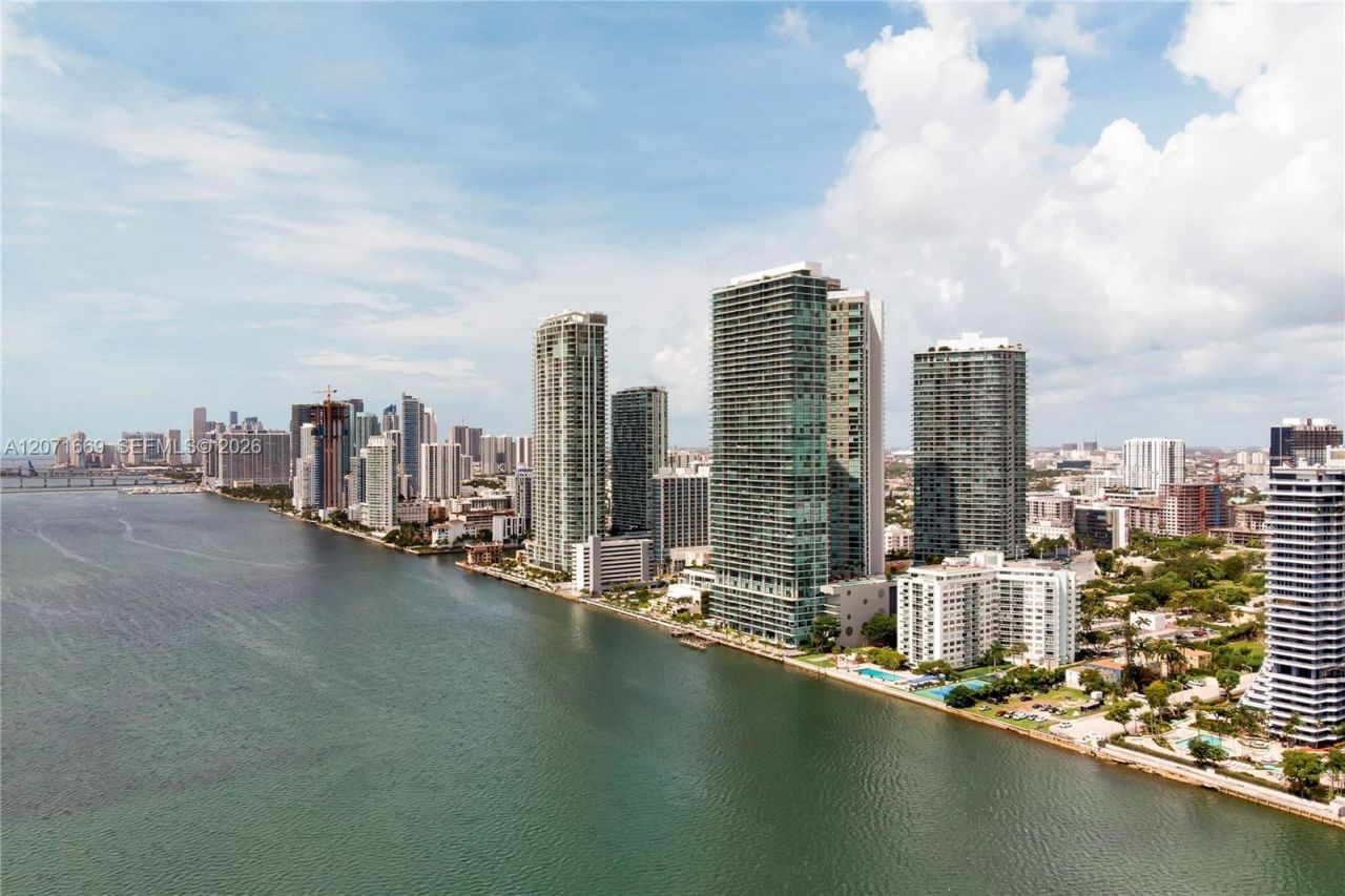 501 NE 31 , Unit 3304, Miami, FL 33131 Photo