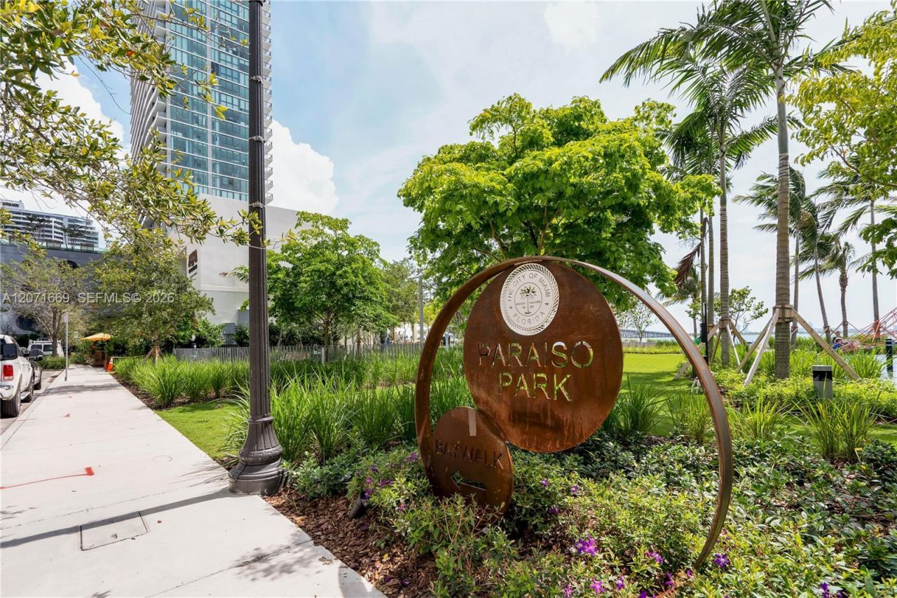501 NE 31 , Unit 3304, Miami, FL 33131 Photo