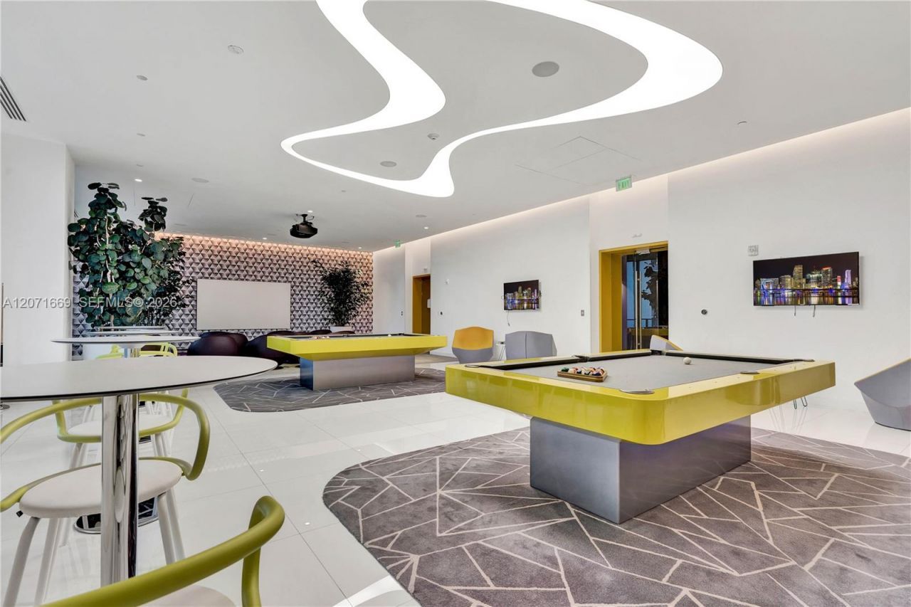 501 NE 31 , Unit 3304, Miami, FL 33131 Photo