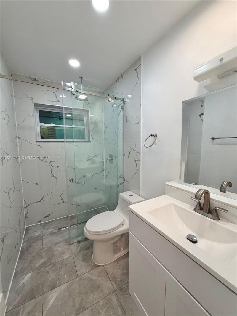 1500 SW 10th St, Unit Side, Miami, FL 33135 Photo