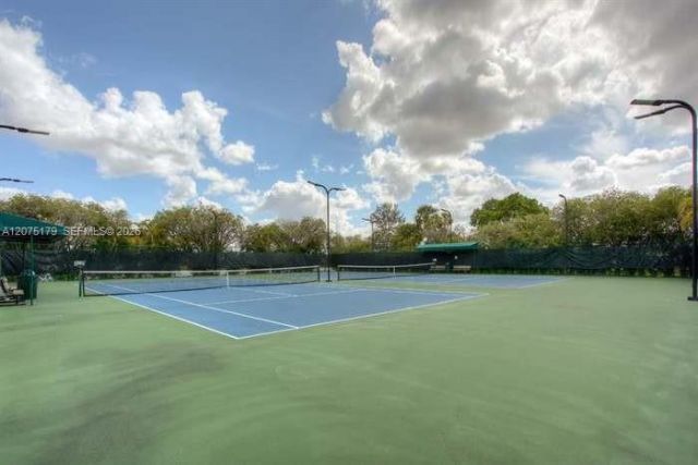 402 Lakeview Dr , Unit 201, Weston, FL 33326 Photo