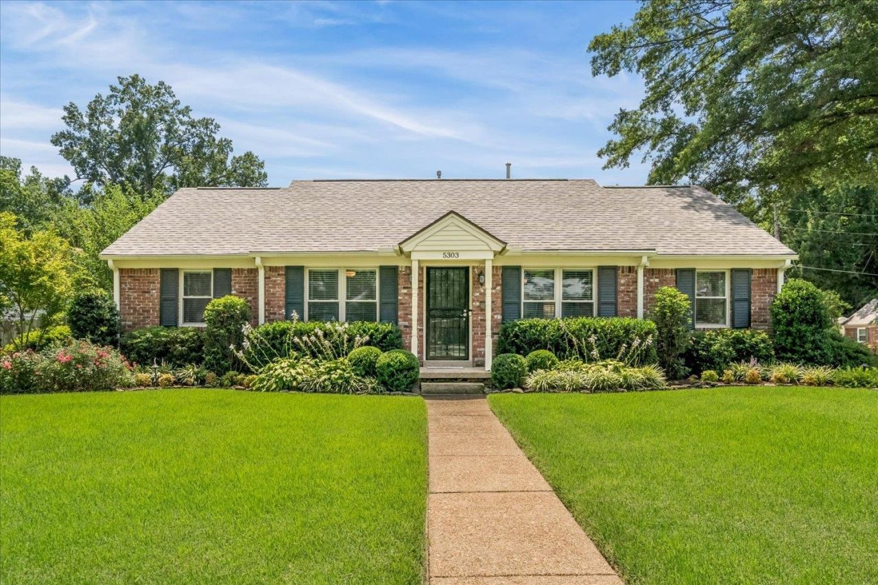 5303 EDENSHIRE AVE Memphis, TN 38117