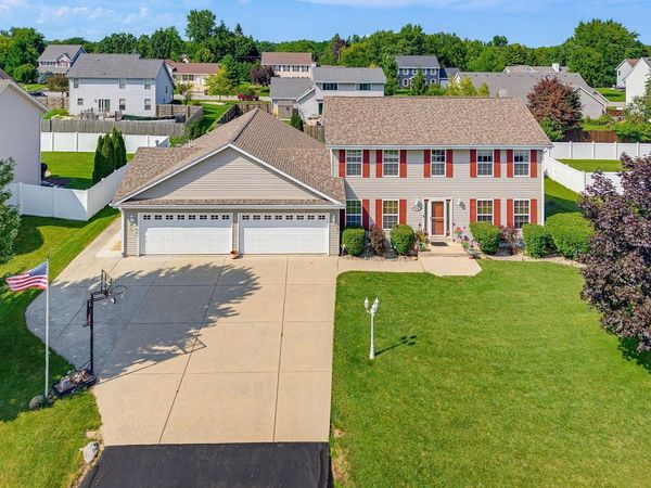 5730 Eagle Point DRIVE, Racine, WI 53406