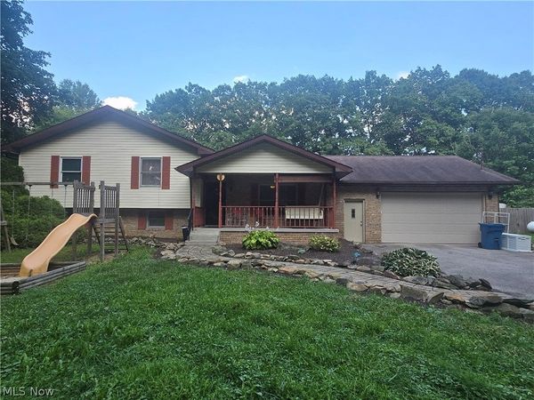 1185 Ellsworth Bailey Road SW, Lordstown, OH 44481