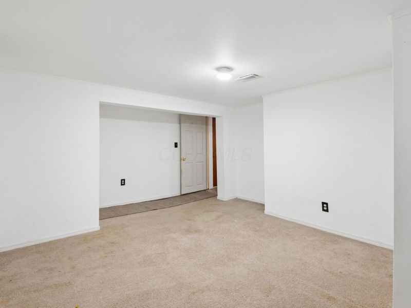 2802 Wildwood Road, Columbus, OH 43231 Photo 32