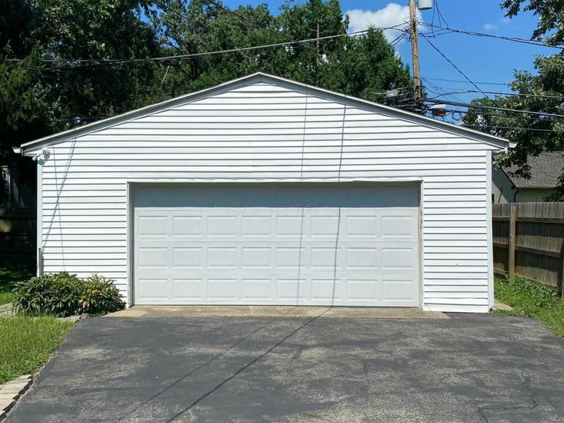2802 Wildwood Road, Columbus, OH 43231 Photo 35