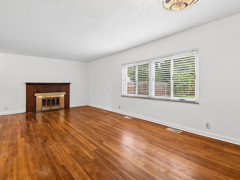 2802 Wildwood Road, Columbus, OH 43231 Photo 9