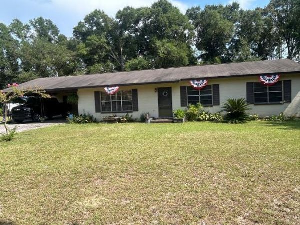 1194 County Hwy 181C, Ponce De Leon, FL 32455