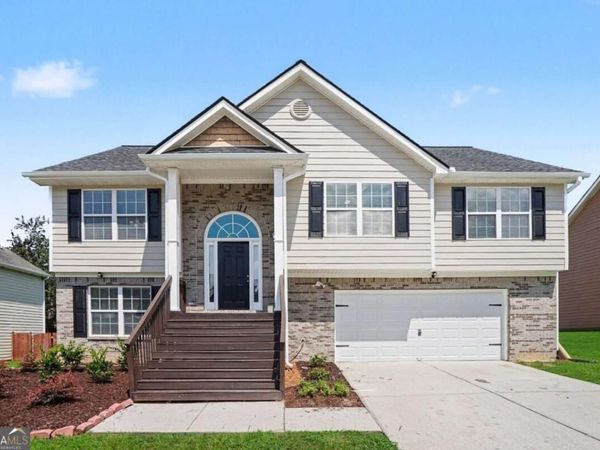 1131 Rose Terrace Circle, Loganville, GA 30052