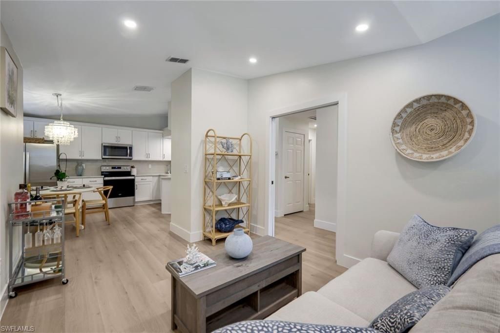 2450 Old Groves Rd , Unit 201, Naples, FL 34109 Photo