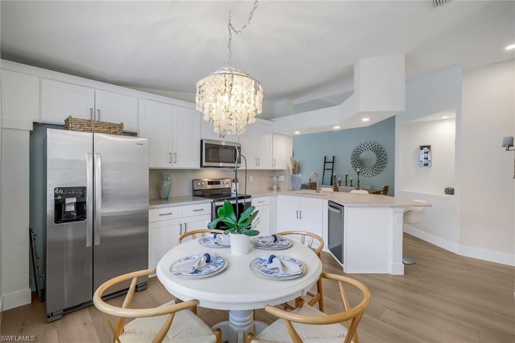 2450 Old Groves Rd , Unit 201, Naples, FL 34109 Photo