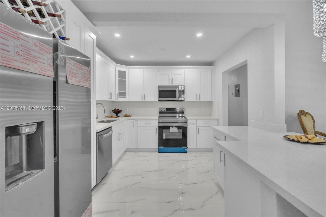 741 NE 8th St, Pompano Beach, FL 33060 Photo