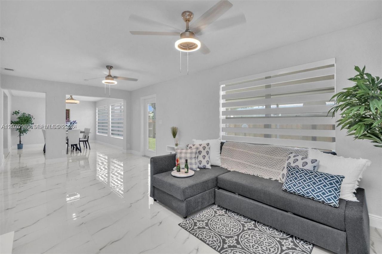 741 NE 8th St, Pompano Beach, FL 33060 Photo