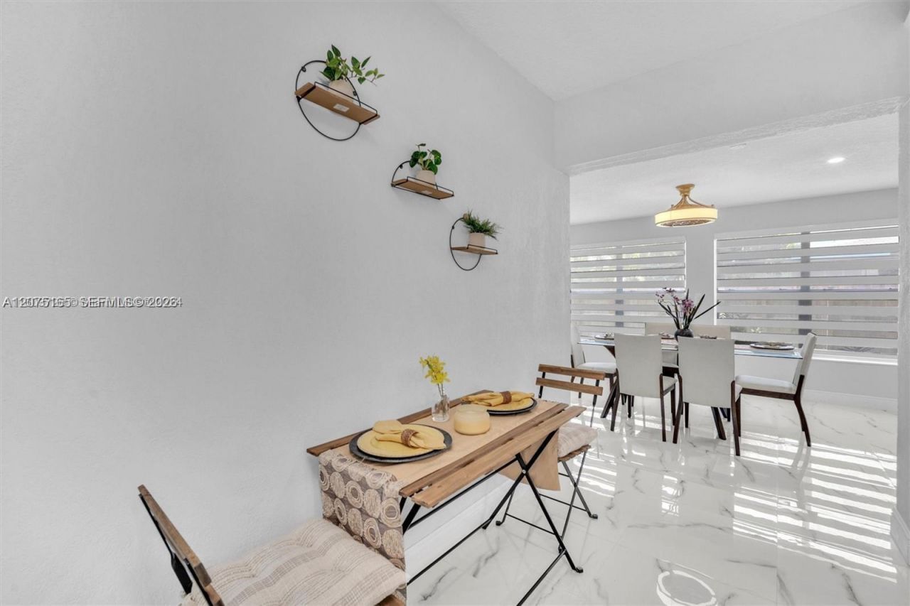741 NE 8th St, Pompano Beach, FL 33060 Photo