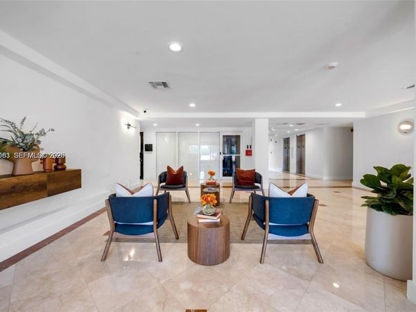 1455 N Treasure Dr , Unit 6A, North Bay Village, FL 33141