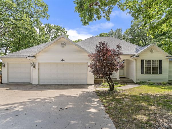 52 Crown Drive , Branson West, MO 65737