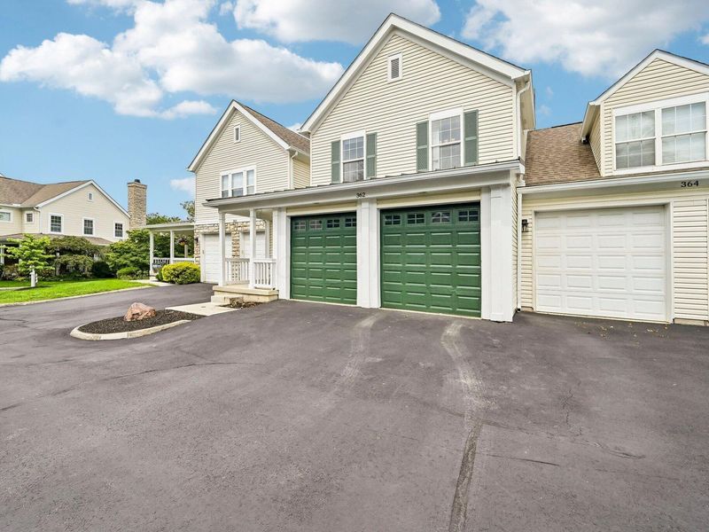 362 Sycamore Ridge Way, Unit 362, Columbus, OH 43230 Photo 2