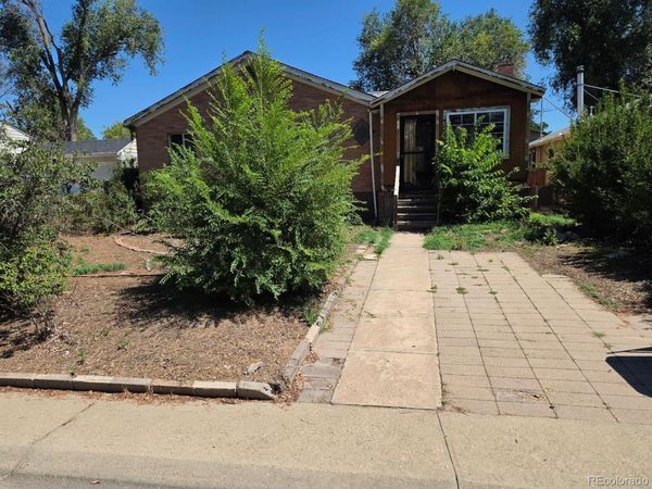 1150 Roslyn Street , Denver, CO 80220