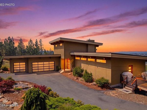 1035 S Valleyview RD , Post Falls, ID 83854