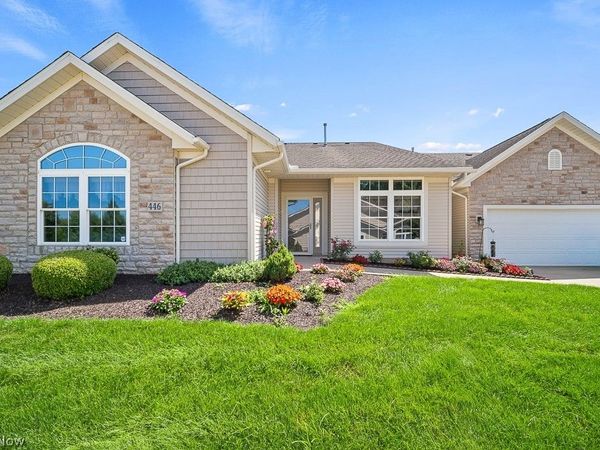 2452 Barrington Way, Unit 446, Wooster, OH 44691