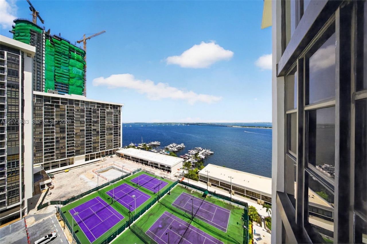 1915 Brickell Ave , Unit C1607, Miami, FL 33129 Photo