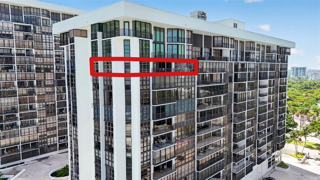 1915 Brickell Ave , Unit C1607, Miami, FL 33129 Photo