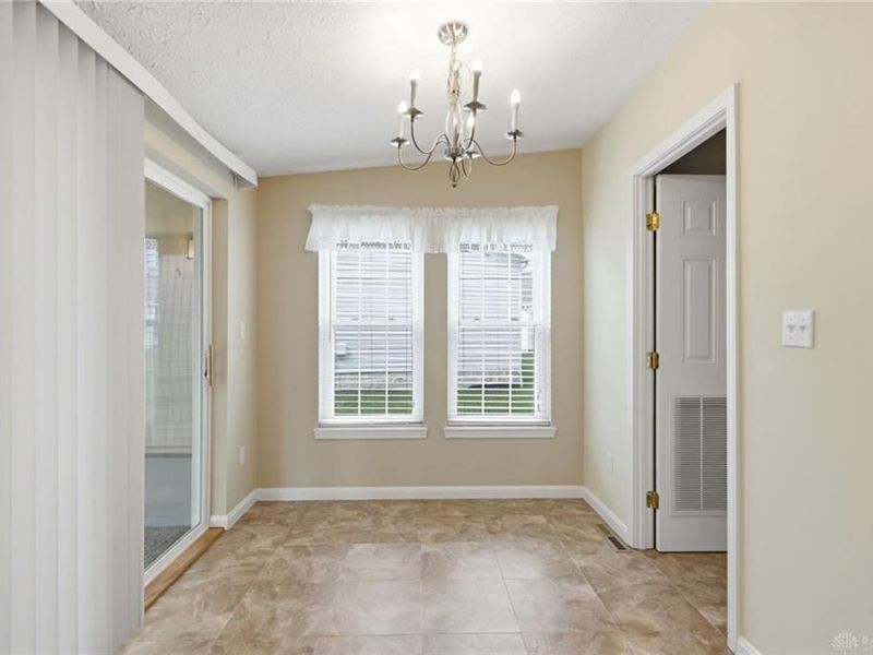 2323 Mallory Court, Fairborn, OH 45324 Photo 9