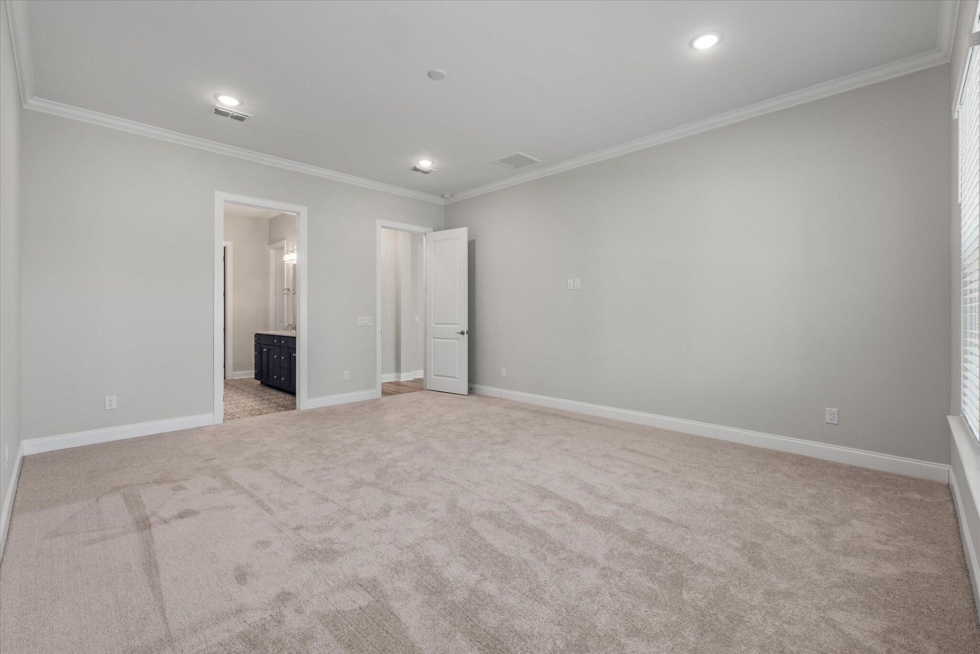 662 Marsh Cove Circle Photo 22