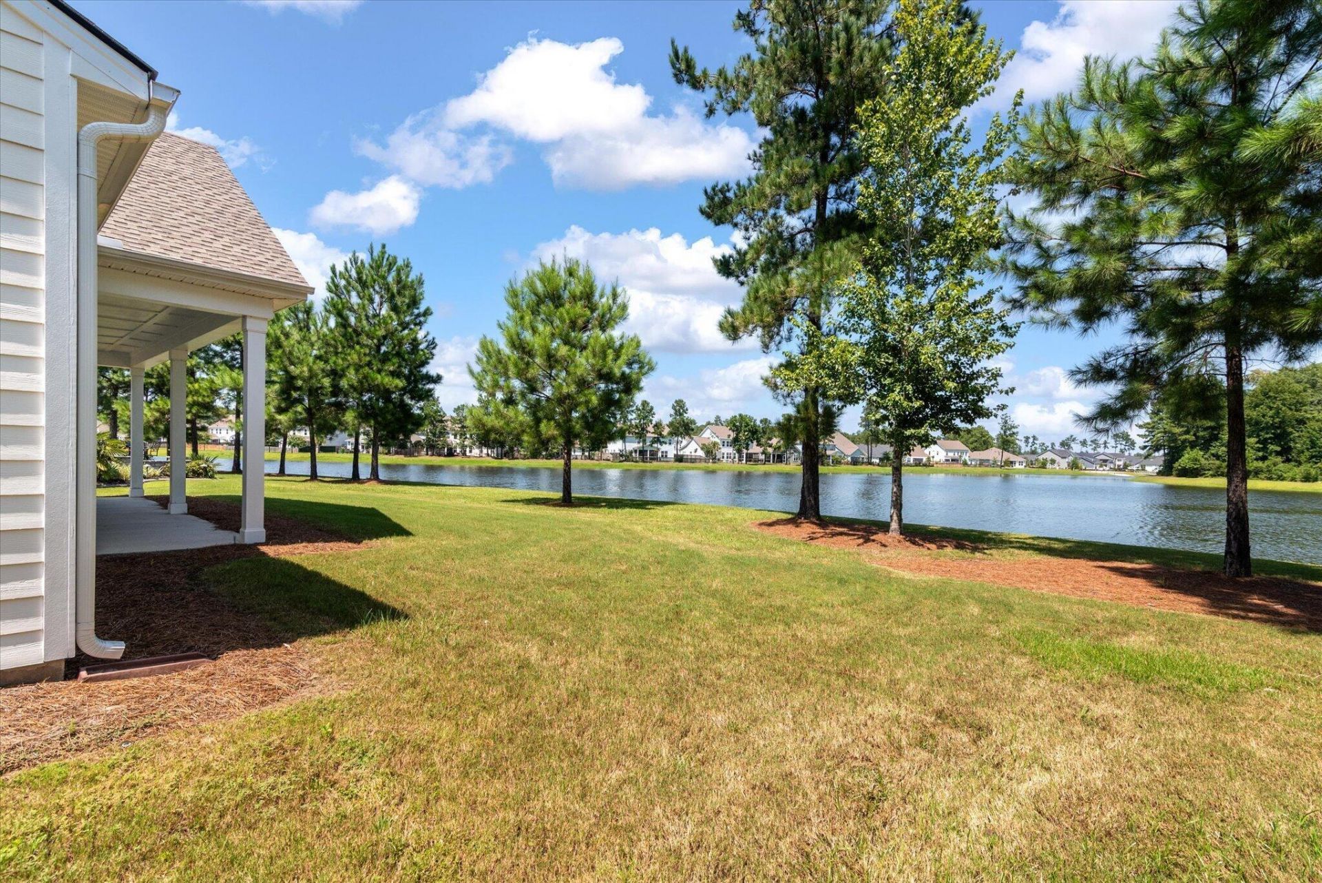 662 Marsh Cove Circle Photo 4