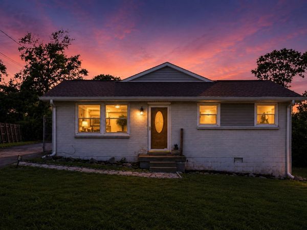 106 River Rd , Hendersonville, TN 37075