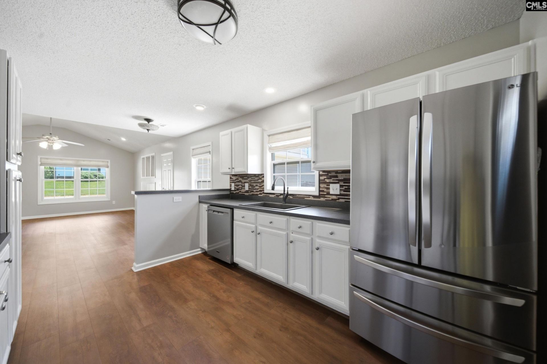 149 Longshadow Drive  Photo 10
