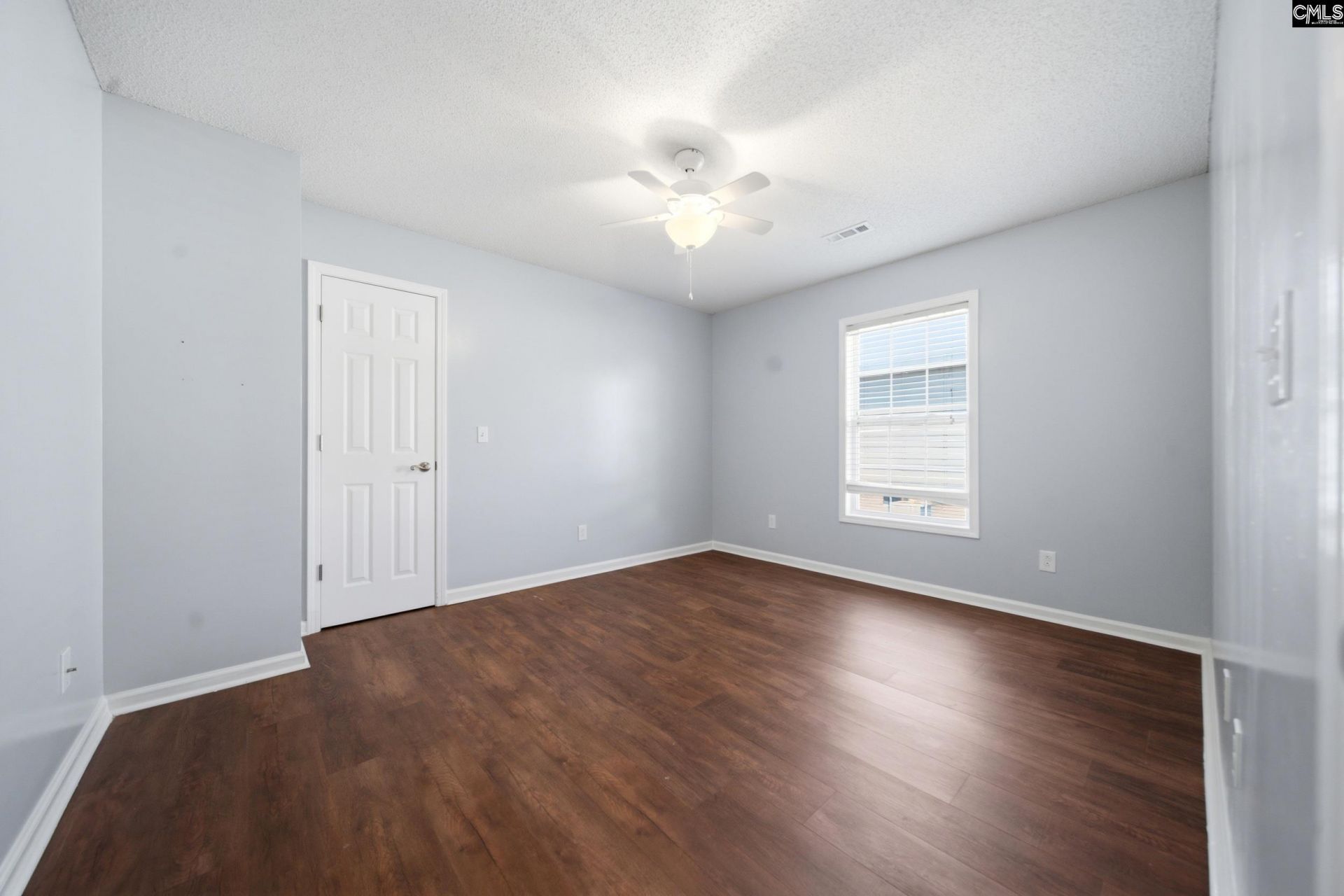 149 Longshadow Drive  Photo 11