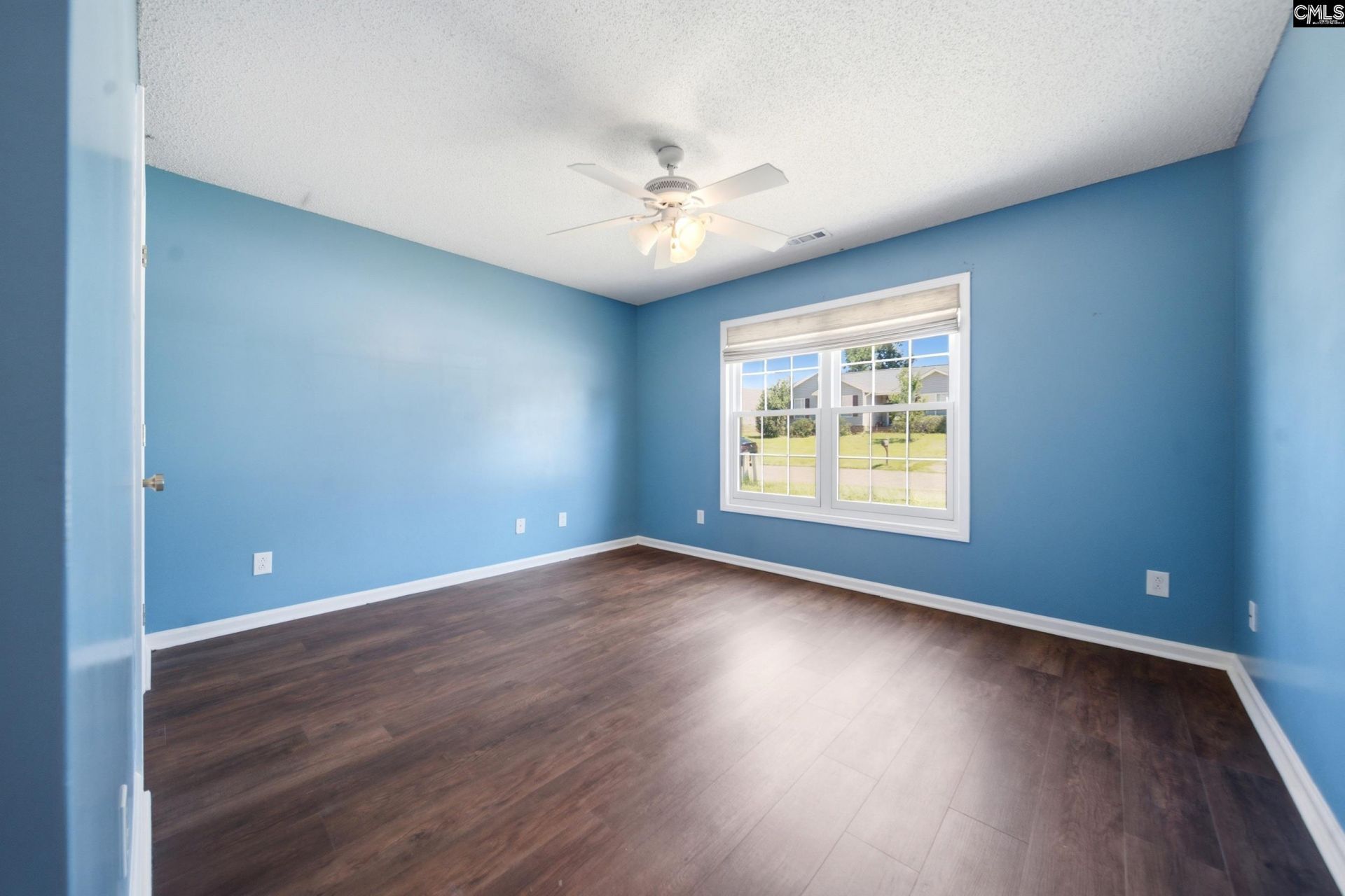 149 Longshadow Drive  Photo 14