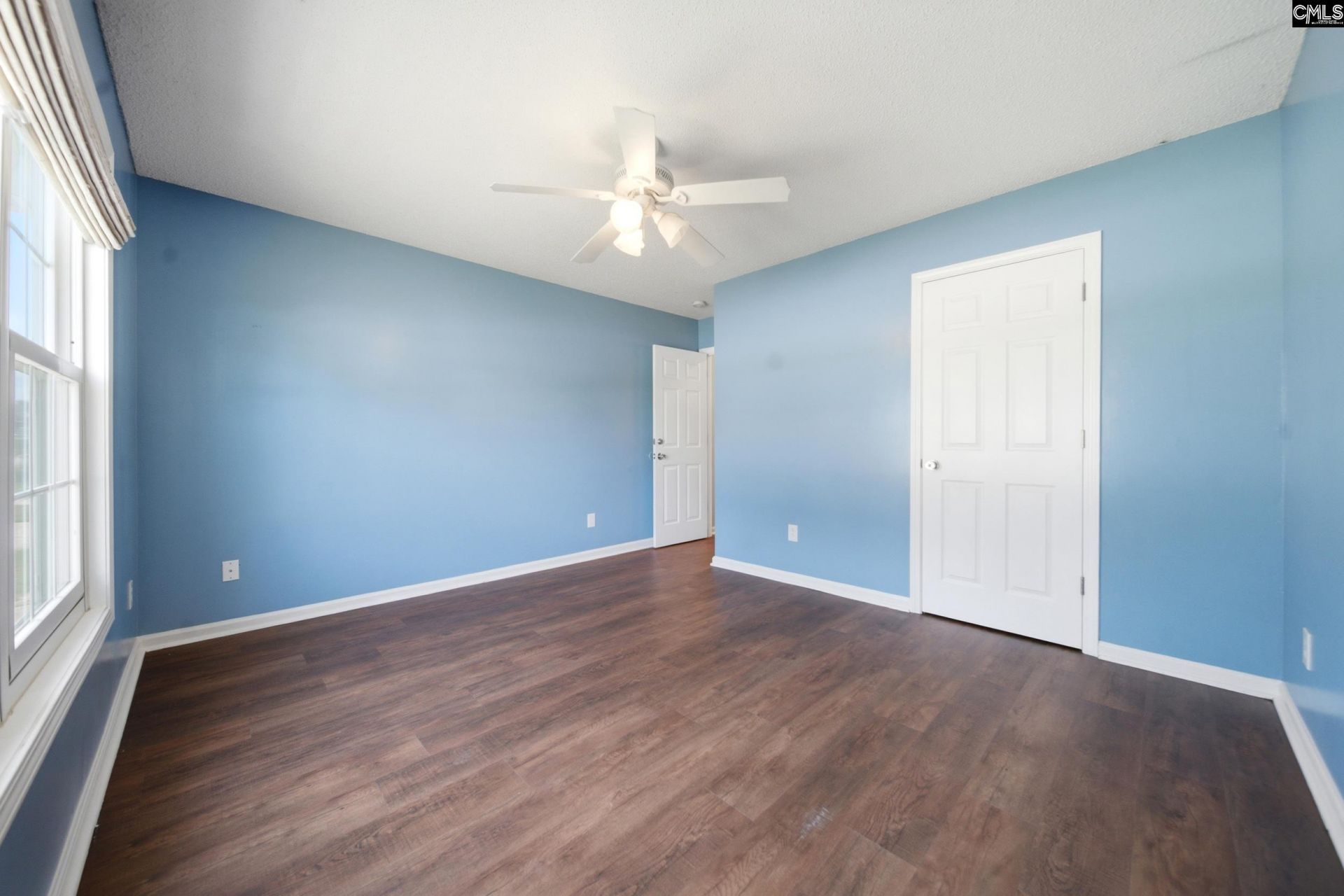 149 Longshadow Drive  Photo 15