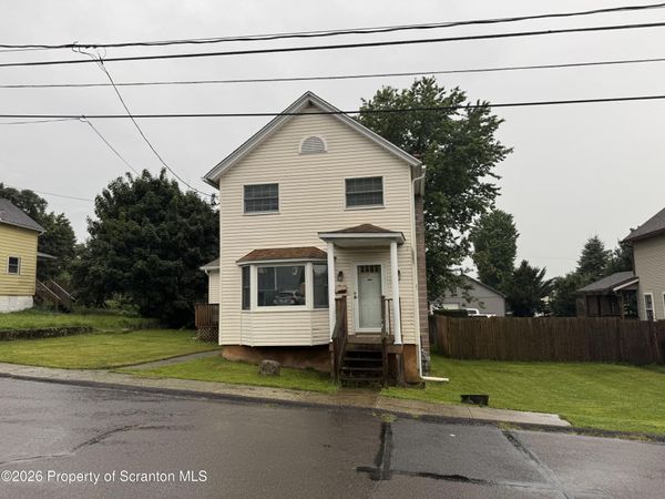 136 Buttonwood Street, Jessup, PA 18434