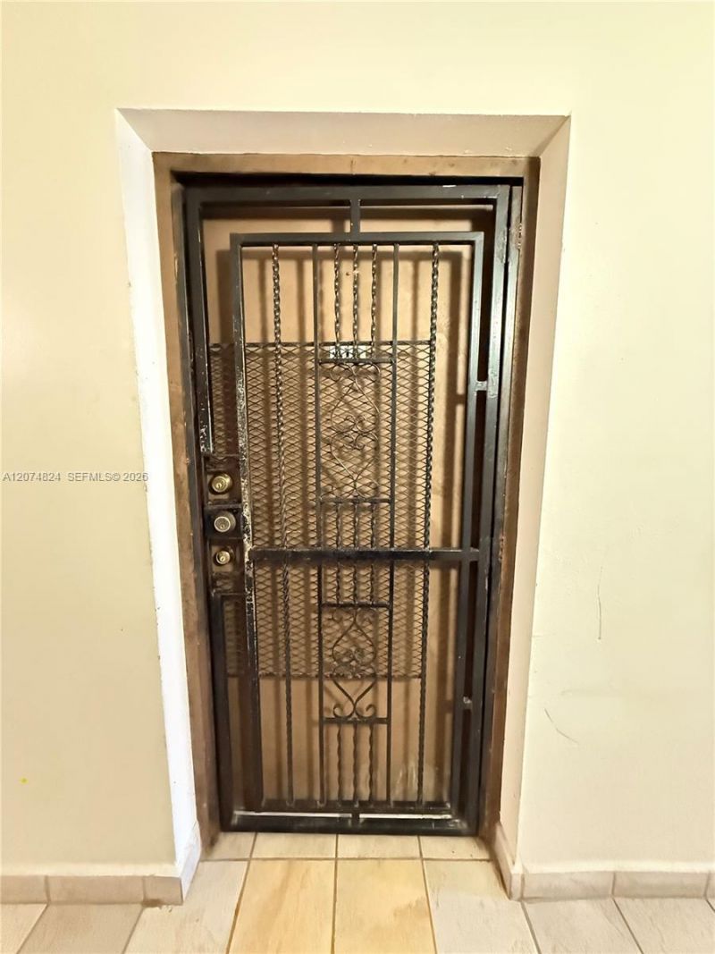 4855 NW 7th St , Unit 410-6, Miami, FL 33126 Photo