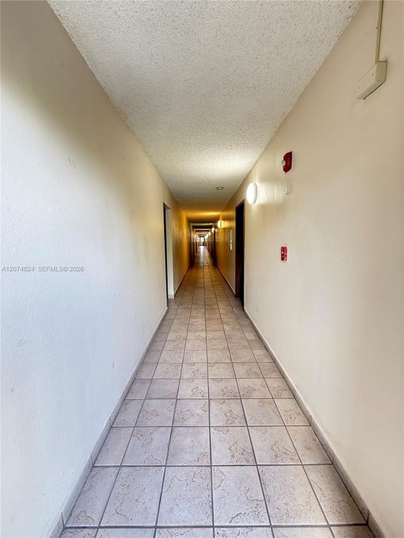 4855 NW 7th St , Unit 410-6, Miami, FL 33126 Photo