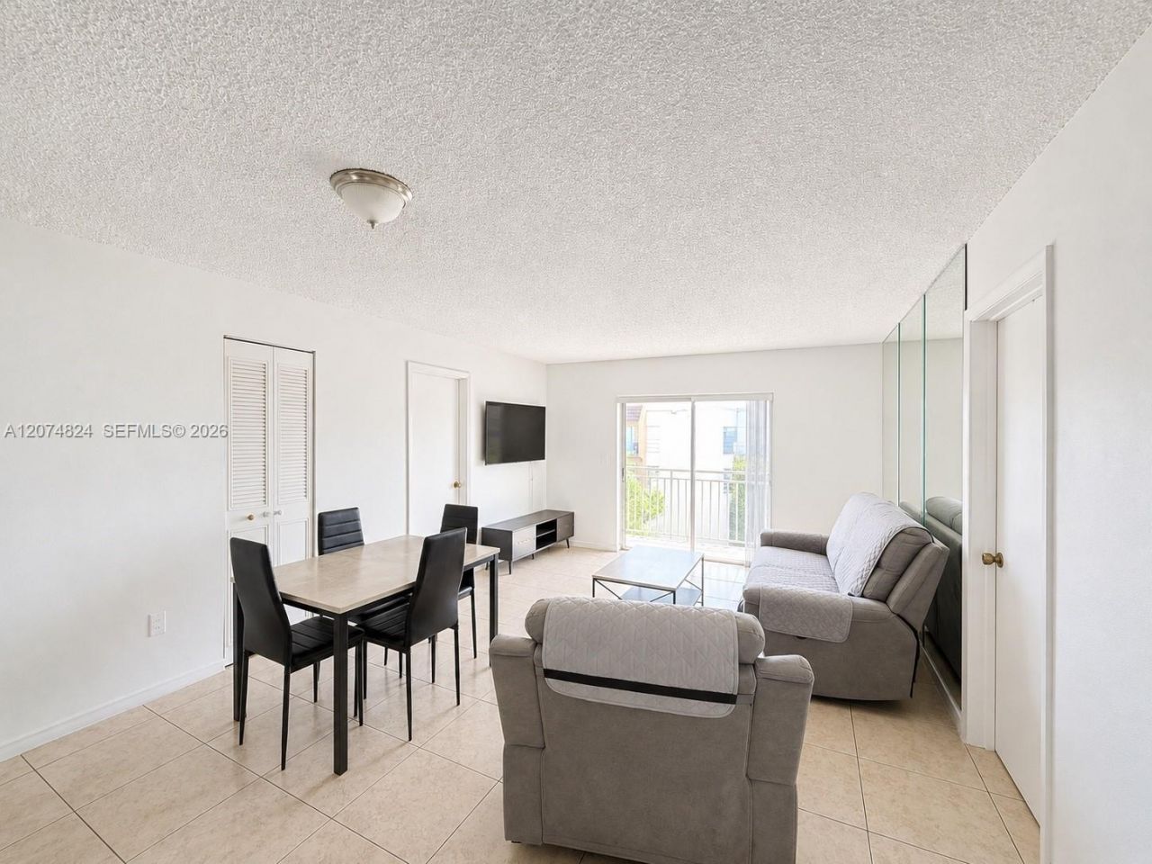 4855 NW 7th St , Unit 410-6, Miami, FL 33126 Photo